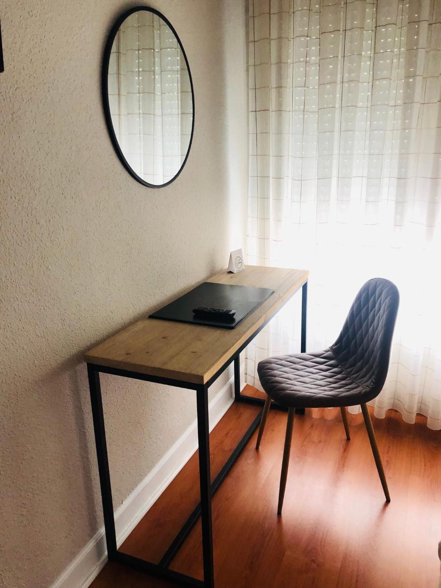 Hotel Marqués de Santillana Torrelavega Esterno foto