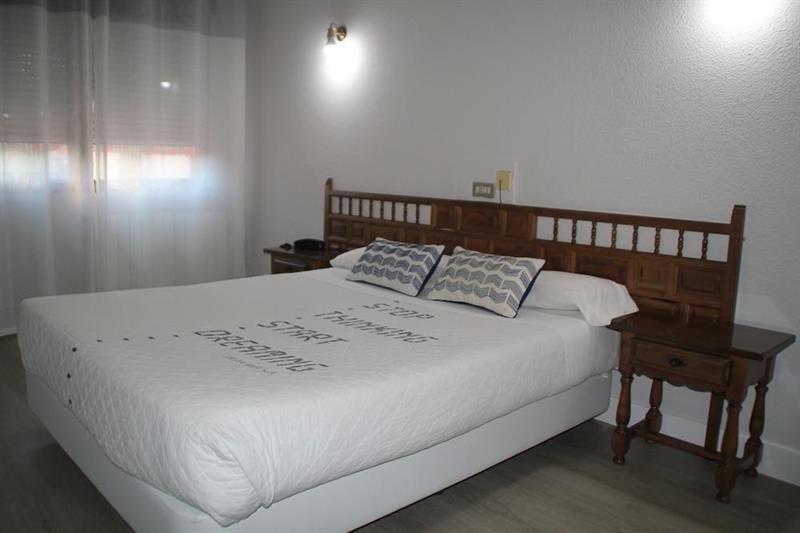 Hotel Marqués de Santillana Torrelavega Esterno foto